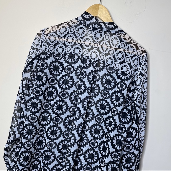 Lane Bryant Black White Floral Sheer Button Up Top - Picture 10 of 10